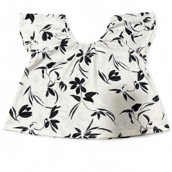 Banana Republic white blouse with black floral pattern. Size XS . Like New. - Picture 2 of 5